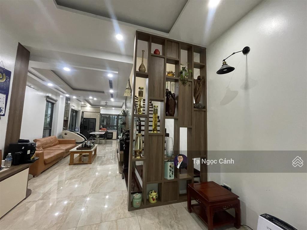 Cho thuê biệt thự 255m2, giá chỉ 25 triệu/thang