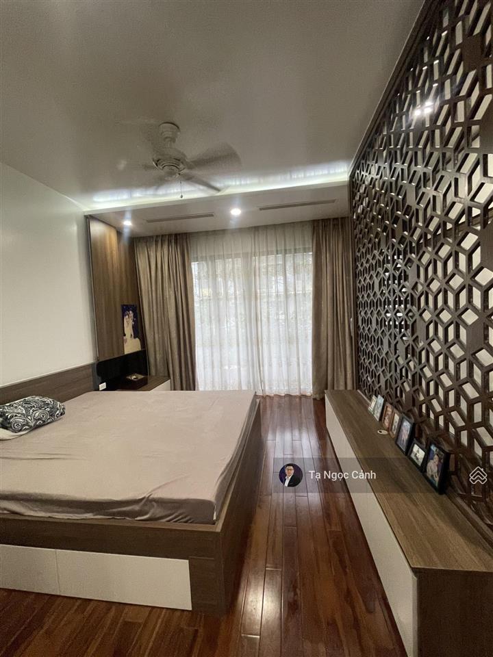 Cho thuê biệt thự 255m2, giá chỉ 25 triệu/thang