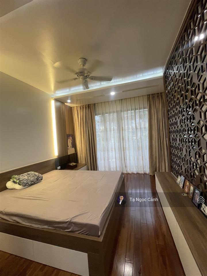 Cho thuê biệt thự 255m2, giá chỉ 25 triệu/thang