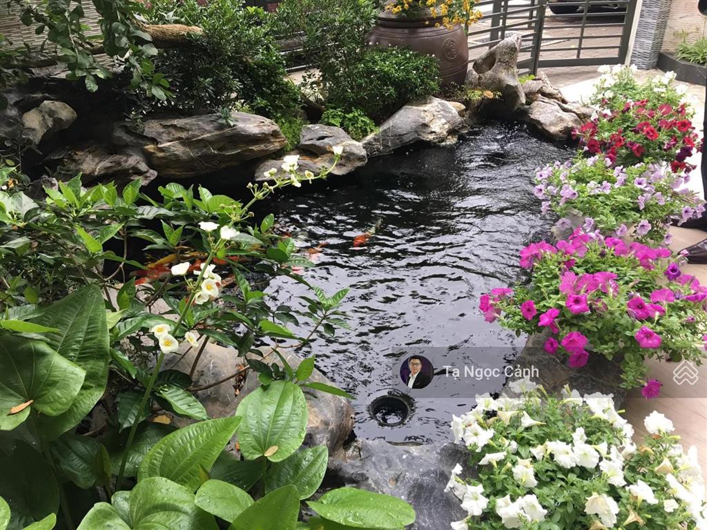 Bán nhà vuờn hoàn thiện mới, sân vuờn, hồ cá 50m2. giá mềm