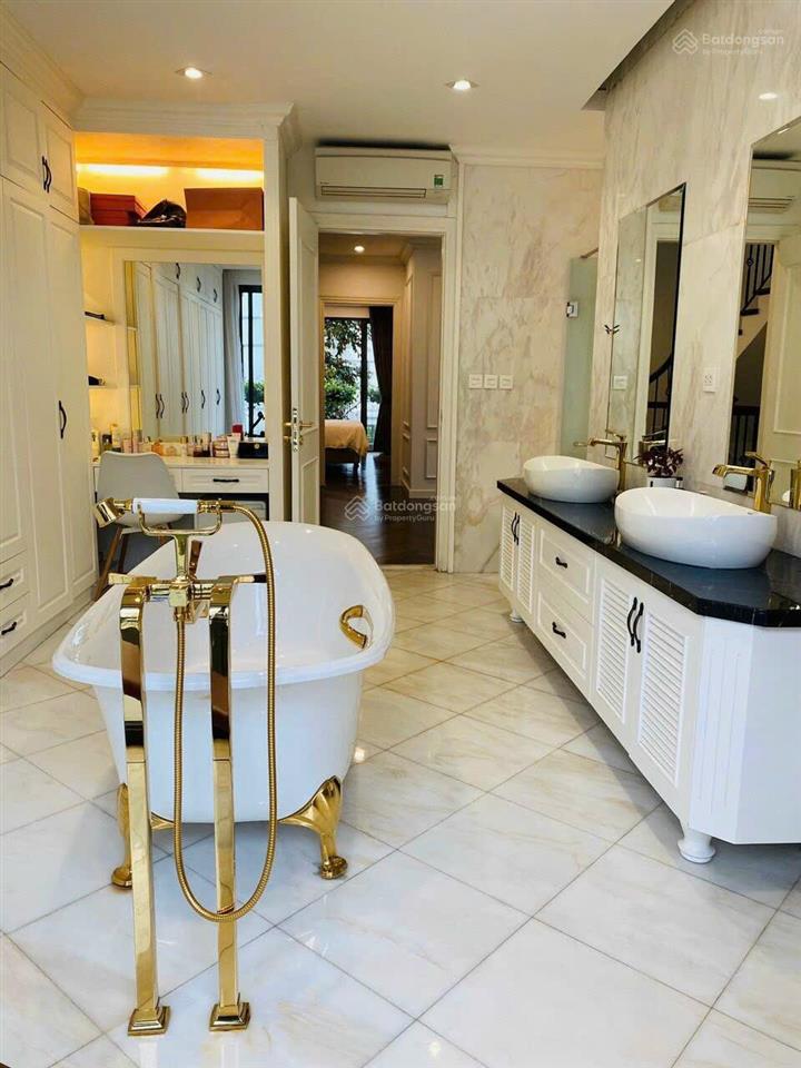 Cho thuê biệt thự view vườn hoa 154m2. 19,5 triệu/th