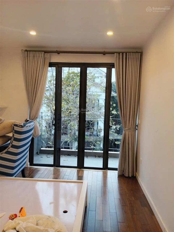 Cho thuê biệt thự view vườn hoa 154m2. 19,5 triệu/th