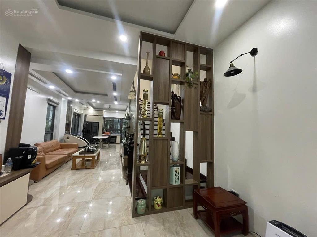 Biệt thự 154m2 vinhomes, đông nam, chỉ 22 triệu/tháng