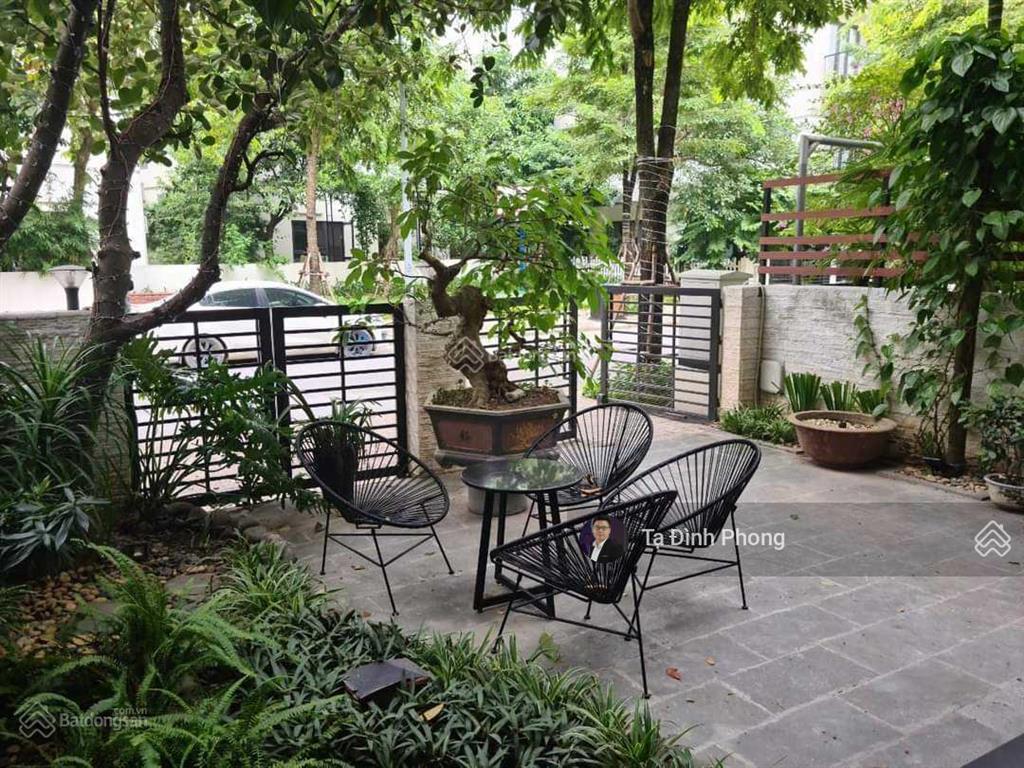 Cho thuê biệt thự vinhomes thăng long dt 130m2, 18 triệu/tháng,  0888 801 ***