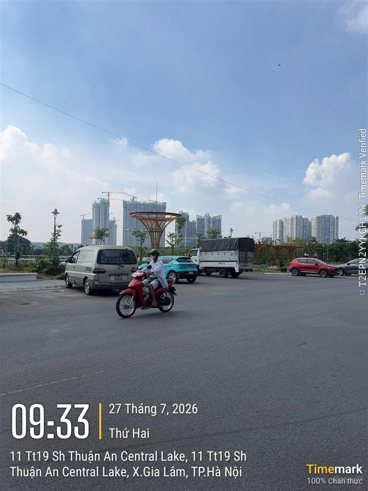 Em phúc gia lâm  cho thuê căn liền kề hải phát mặt view hồ siêu đẳng cấp  90m