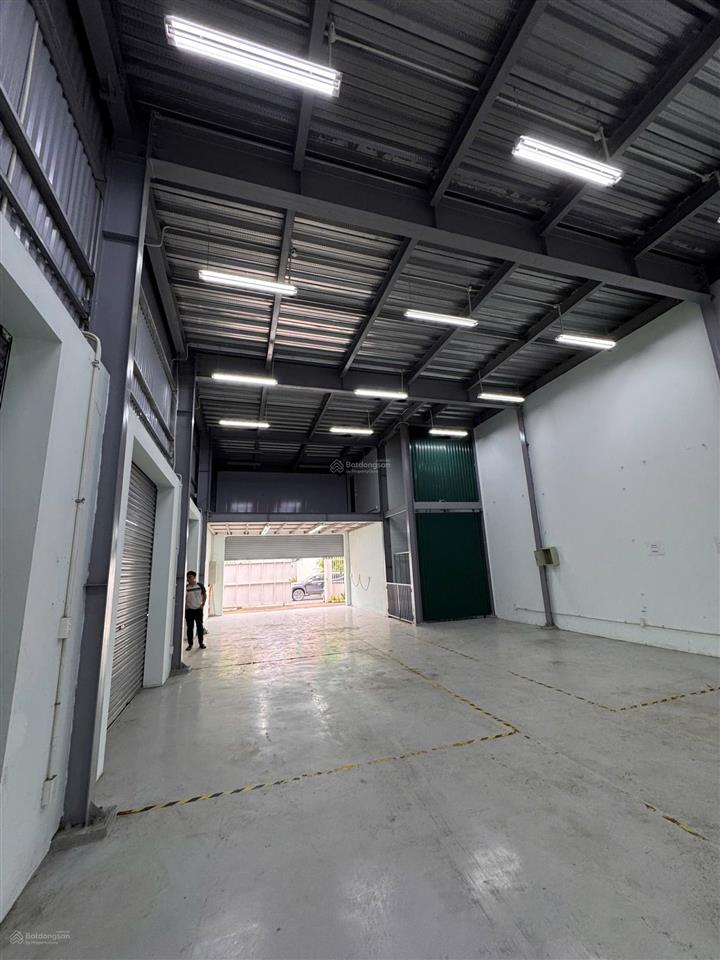 E. phúc gia lâm. cho thuê kho xưởng làng nghề kiêu kỵ  277m²  tổng sử dụng 500m²