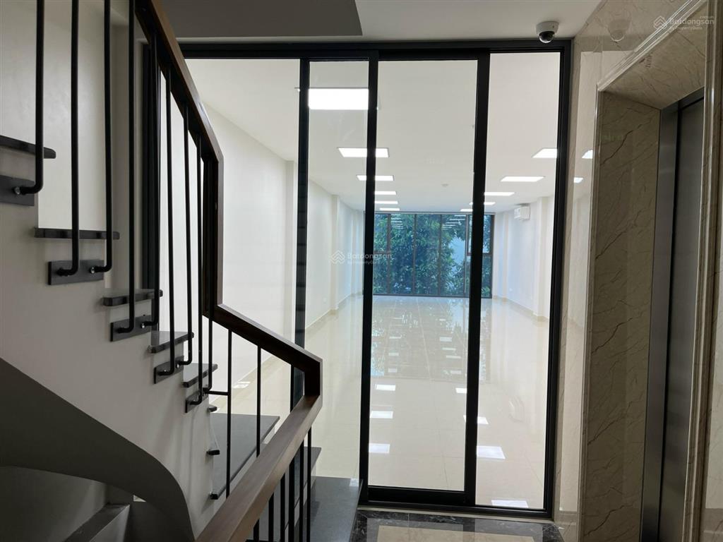 Em phúc gia lâm bán nhà mặt phố tại trâu quỳ, giá thỏa thuận, 90m2, 7 tầng  hot!
