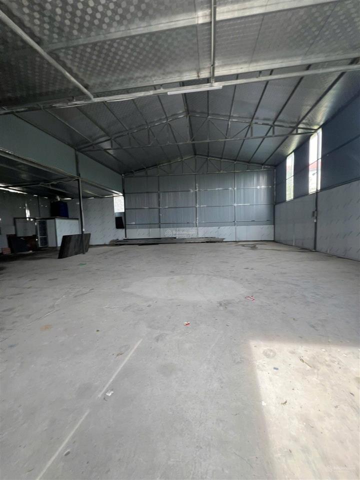 Em phúc gia lâm cho thuê kho, nhà xưởng ở thị trấn trâu quỳ, 10 triệu vnd, 110m2