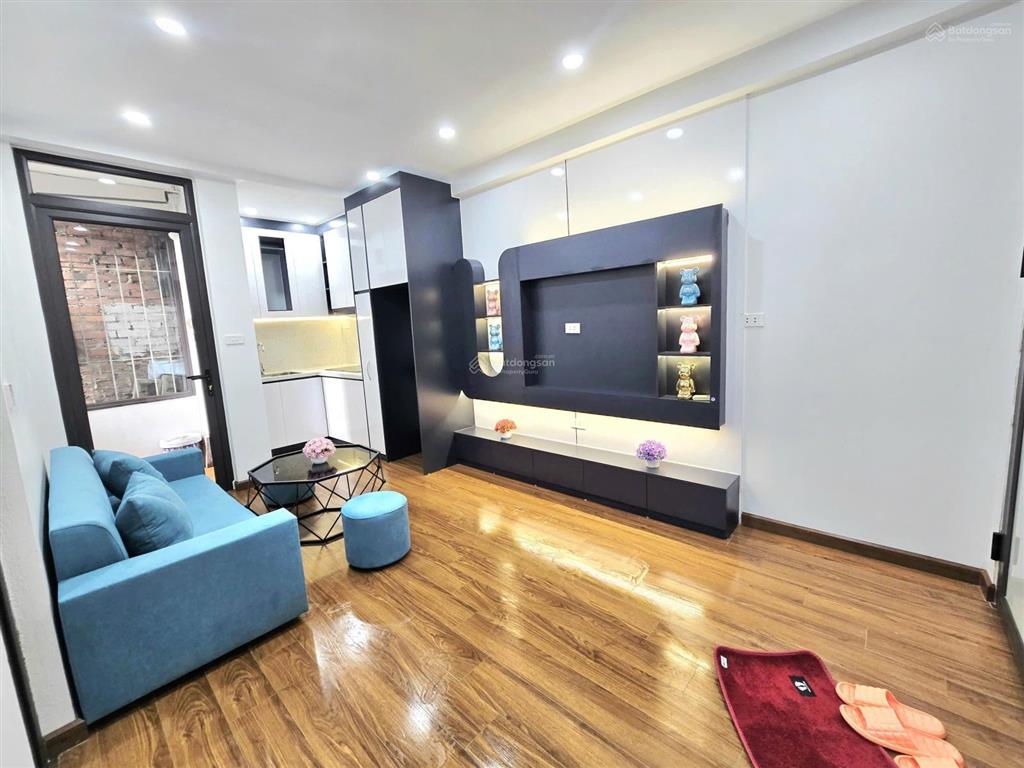 Chung cư tôn thất tùng đối diện bệnh viện đại học y hà nội. 50m2 2 tỷ