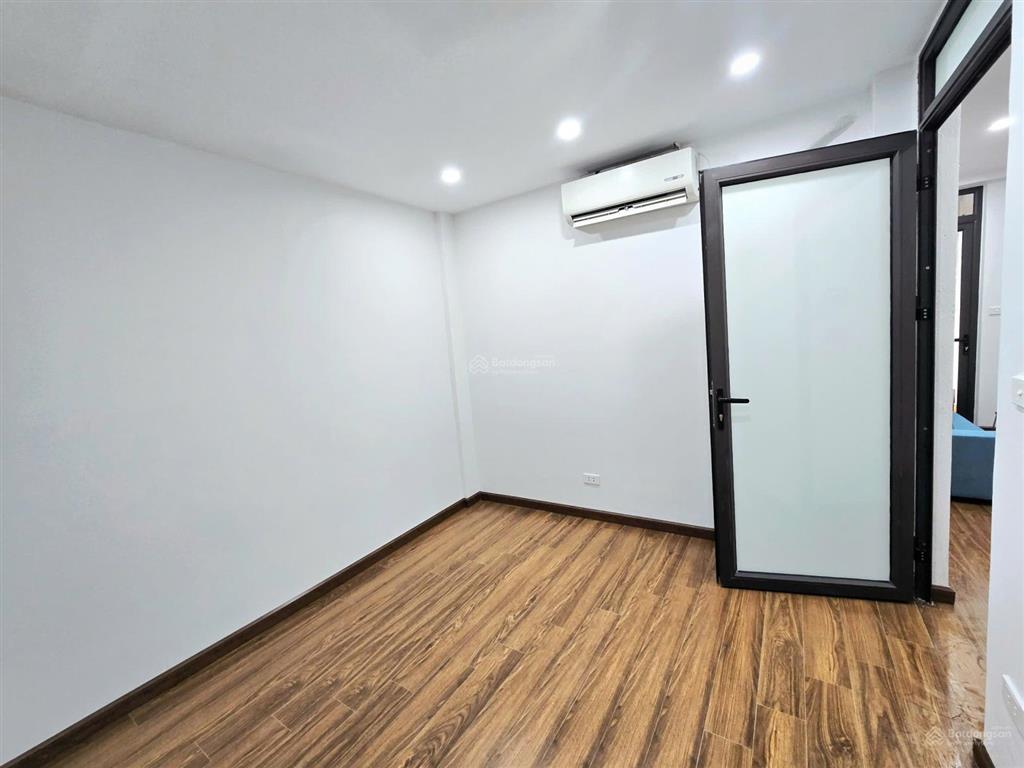 Chung cư tôn thất tùng đối diện bệnh viện đại học y hà nội. 50m2 2 tỷ