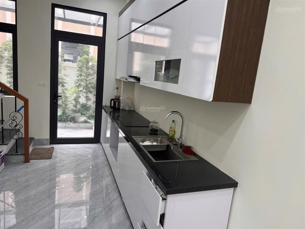 Cần bán nhanh căn liền kề tđ3 vinhomes oceanpark 3, hoàn thiện full, 9,3 tỷ có thương lượng