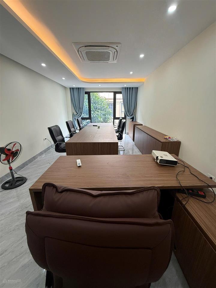 Cần bán nhanh căn liền kề tđ3 vinhomes oceanpark 3, hoàn thiện full, 9,3 tỷ có thương lượng