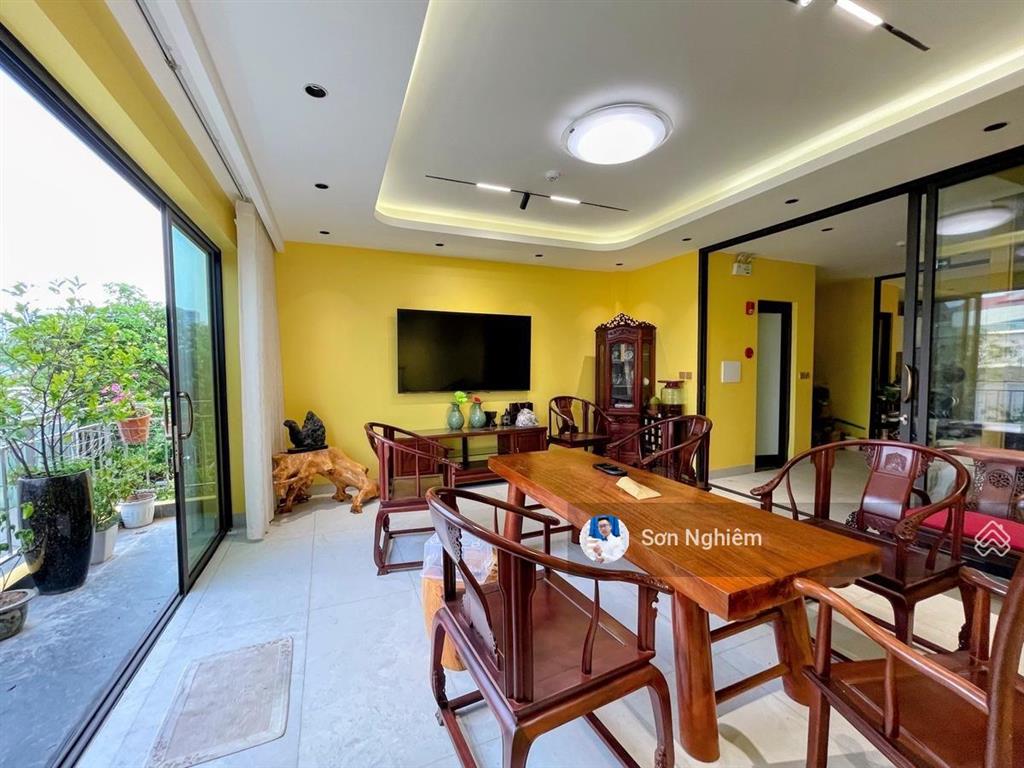 Hai bà trưng  phân lô  oto tránh  75m2 x 7 tầng thang máy  nhỉnh 23 tỷ