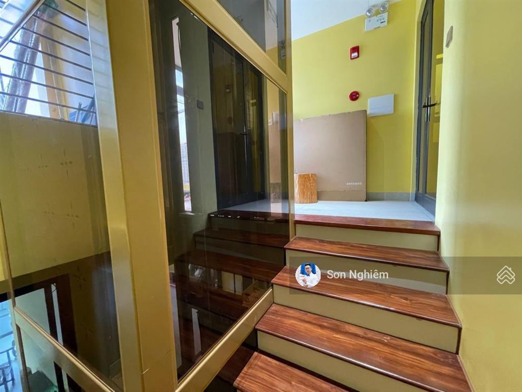 Hai bà trưng  phân lô  oto tránh  75m2 x 7 tầng thang máy  nhỉnh 23 tỷ