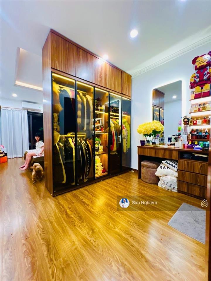 Bán nhà 6 tầng, 39m2 x 6 tầng ngay ngã tư sở nhỉnh 11 tỷ