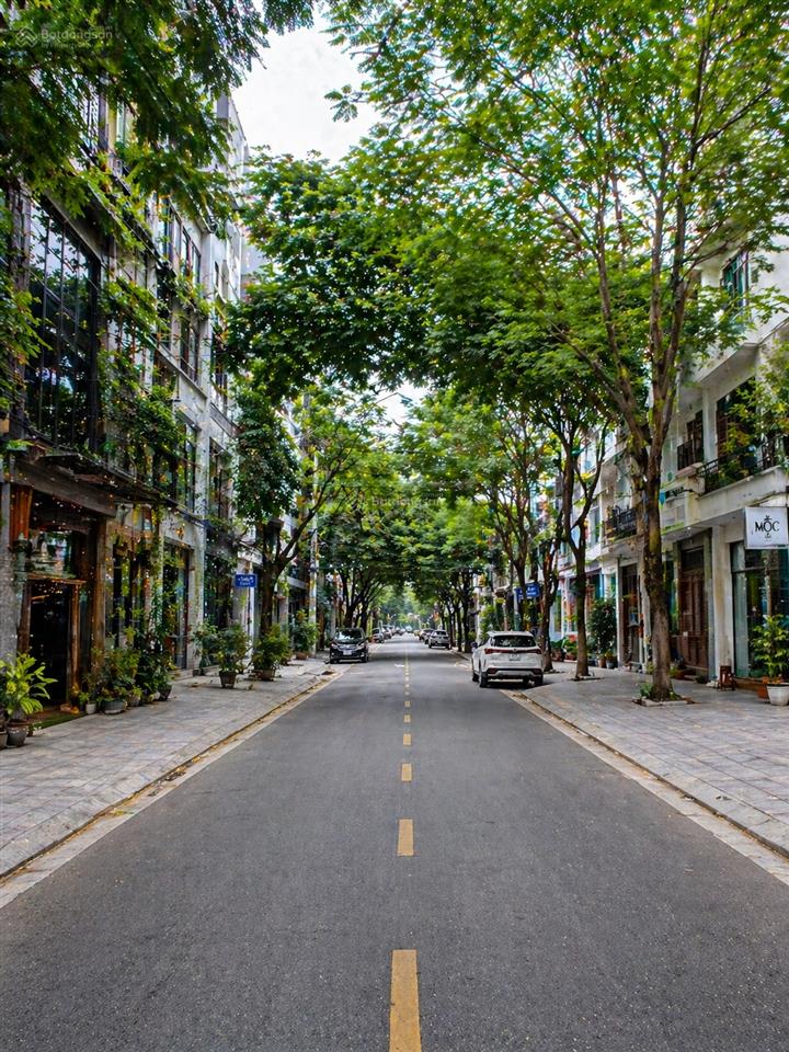 Đất mặt tiền đường hàn thuyên , sát trục lê thanh nghị , có thể xây ở hoặc kd buôn bán
