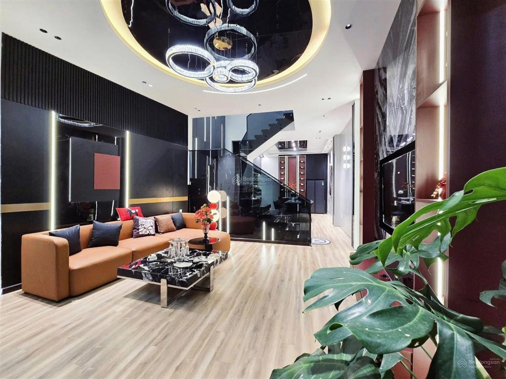Nhà 3 tầng mt châu thượng văn  hải châu , full nội thất luxury giá chỉ 8tỷ650