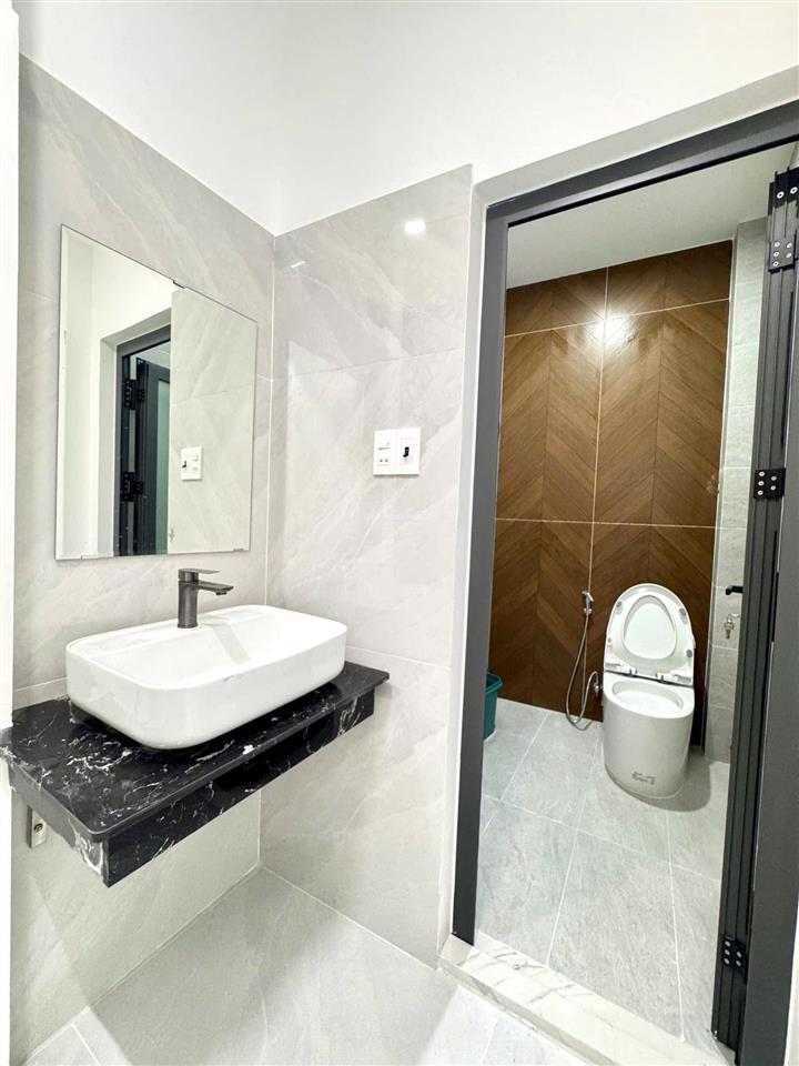 Siêu rẻ, giá chỉ bằng nhà kiệt  nhà 3 tầng mt đường 7m5 phạm nhữ tăng  thanh khê