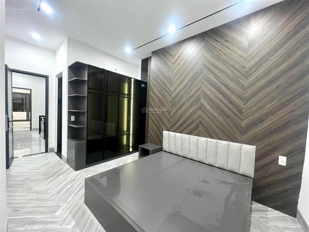 Chỉ 7 tỷ 3 nhà 3 tầng mt huỳnh ngọc huệ, cho thuê 20tr/tháng