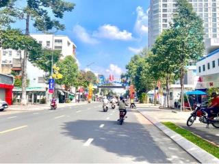 Biệt thự 400m2 mt hà huy giáp
ngang 21m dài 18m 400m full thổ cư, biệt thự 3 lầu, hoàn công