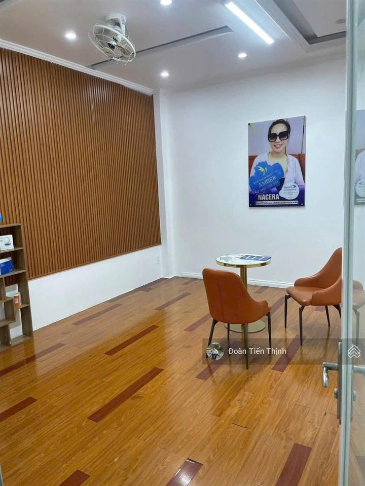 15 tỷ 500 ( giá chính chủ ) bán nhà mặt tiền võ thị sáu 1 trệt 3 lầu