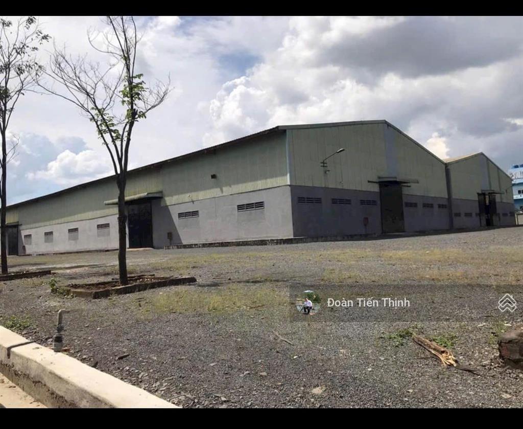 Bán nhà xưởng 2 mặt tiền có 6000m skc, dt đất 14 000m2, 1.4 ha tại phường phước tân  đồng nai