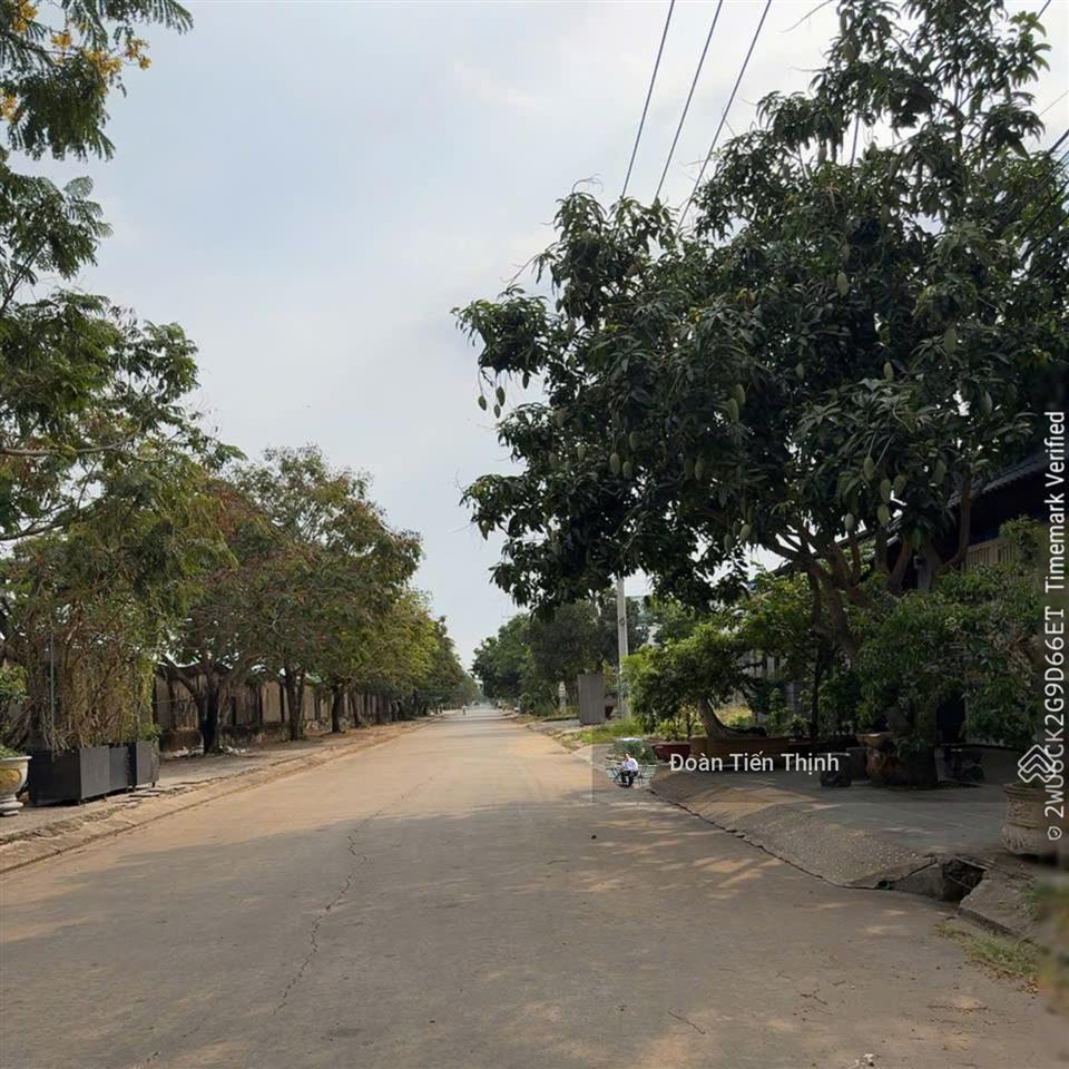 Lô đất biệt thự 276,1m2 gần quốc lộ 51 vòng xoay cổng 11 biên hoà, ngang 9.72, nở hậu 10,2 m2, 6 tỷ