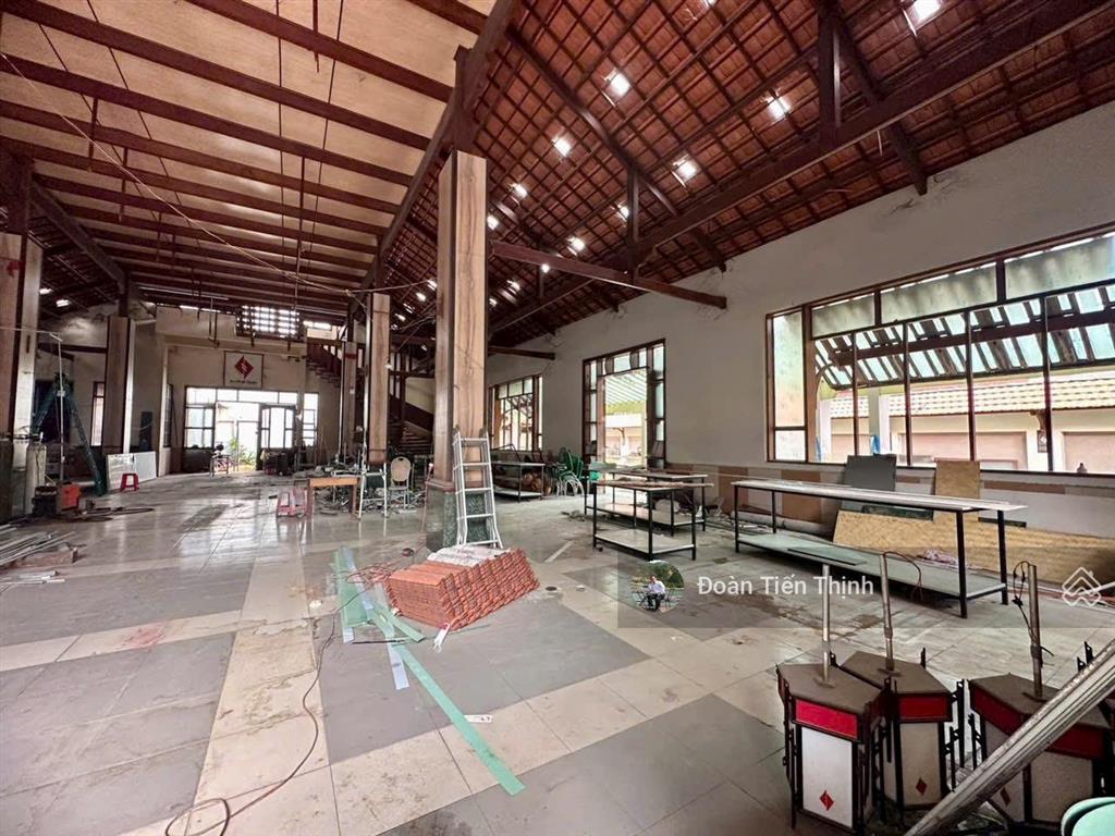 Bán đất 1.860m tặng 2 nhà lầu + nhà gỗ lớn tại bửu hòa biên hòa + vị trí vàng gần cầu bửu hòa