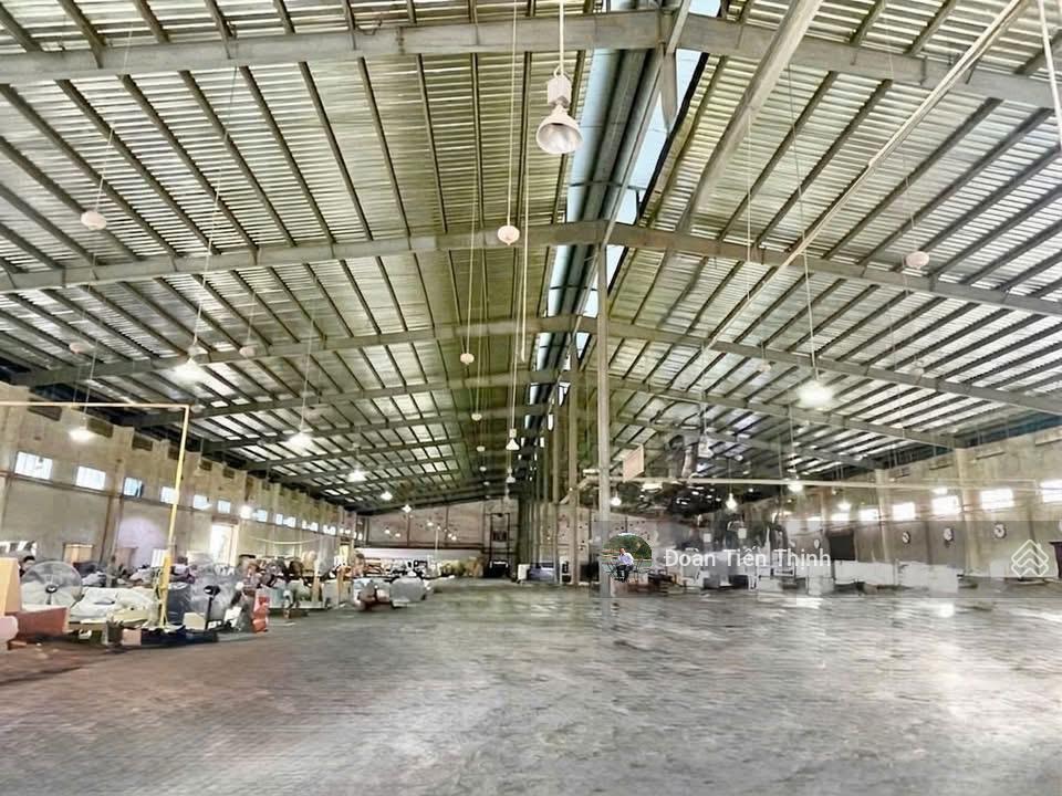  bán xưởng kcn nhơn trạch 30.000 m2 chỉ 7 triệu usd
 dt 30.000 m2
 dt xưởng 21.000 m2