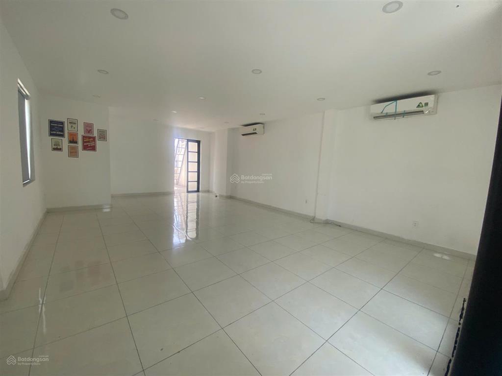 Hoa hồng giới thiệu  cho thuê tầng 3  cityland  mặt tiền nguyễn văn lượng giá 11 triệu