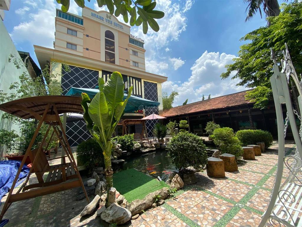 Cho thuê khách sạn tại bình dương  3 sao  60 phòng  mặt tiền ql13  ngang 20m  8 tầng