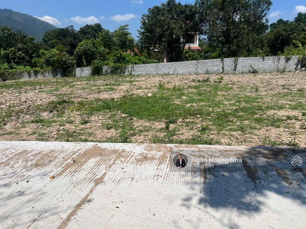 Bán 123m2 giá chỉ 1.35 tỷ đất sổ hồng đường số 81 bình hòa, phước hạ, nam nha trang