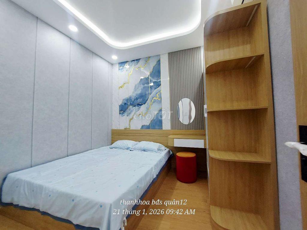 Nhà phố xây mới , 3 phòng ngủ , đường tx 52 vào 200 m