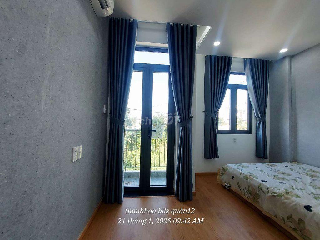 Nhà phố xây mới , 3 phòng ngủ , đường tx 52 vào 200 m