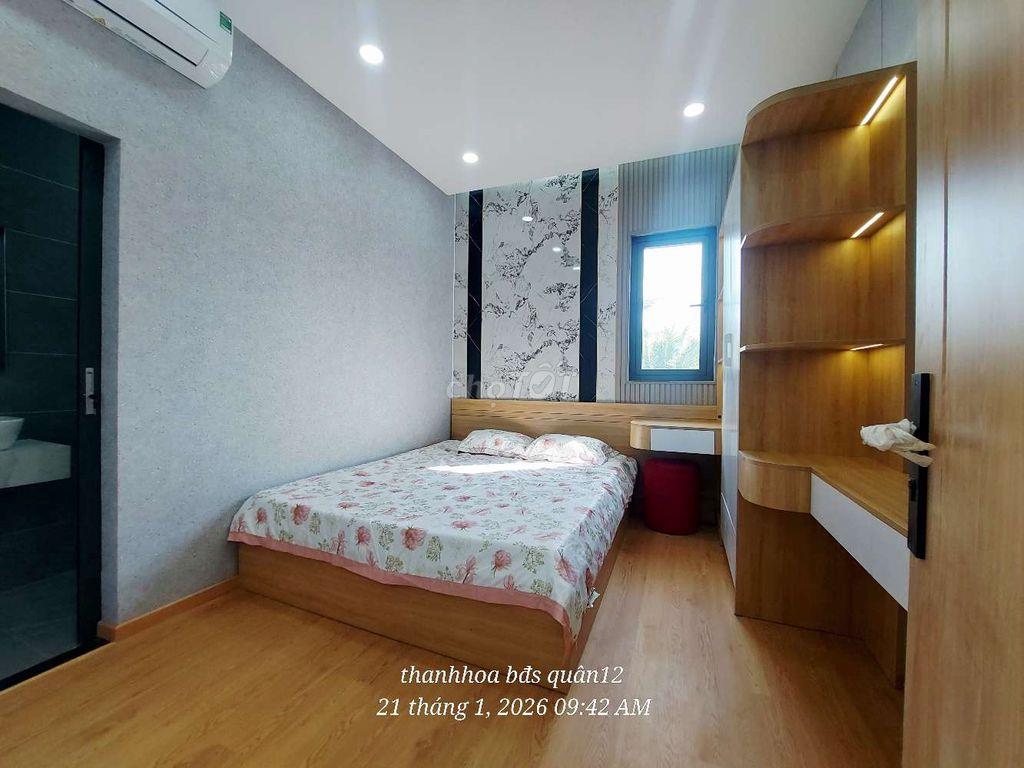 Nhà phố xây mới , 3 phòng ngủ , đường tx 52 vào 200 m
