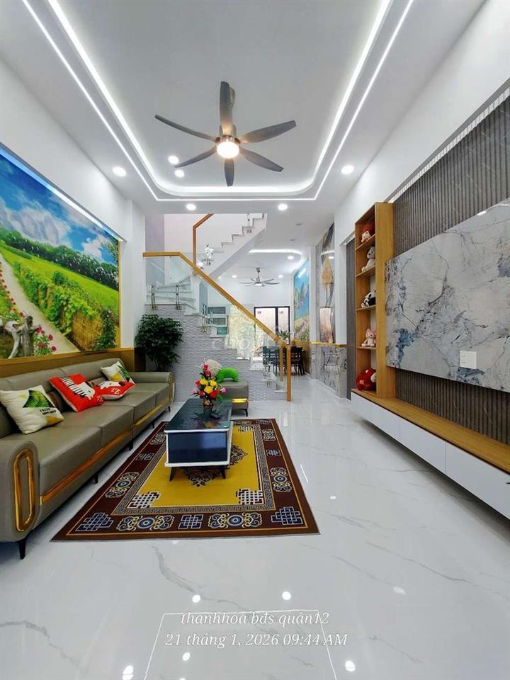 Nhà phố xây mới , 3 phòng ngủ , đường tx 52 vào 200 m
