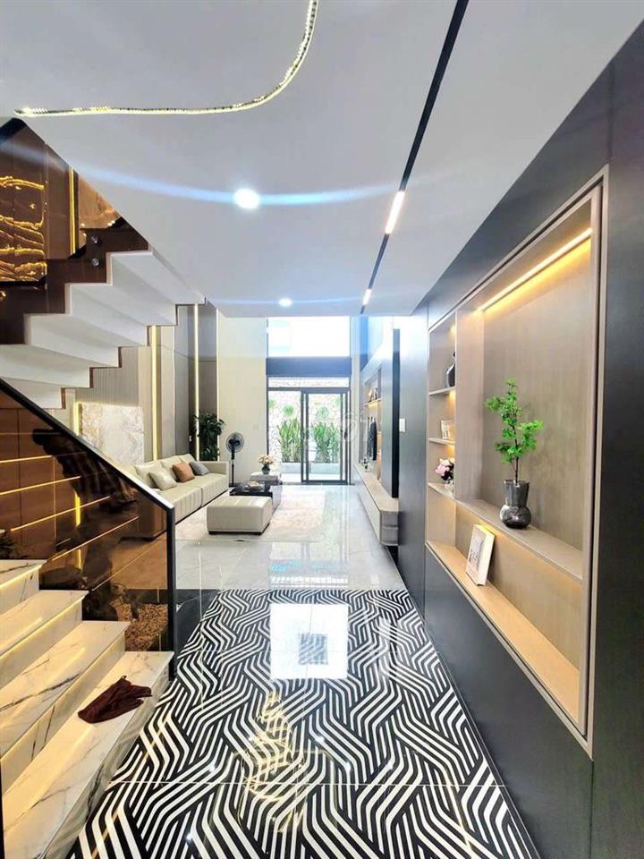 NHÀ  PHỐ CÓ THANG MÁY, 1/ ĐƯỜNG LÊ QUANG HÒA TX25 THẠNH XUÂN QUẬN 12