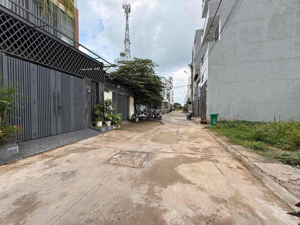 ĐẤT NGANG 5 KHU ĐỒNG BỘ AN NINH