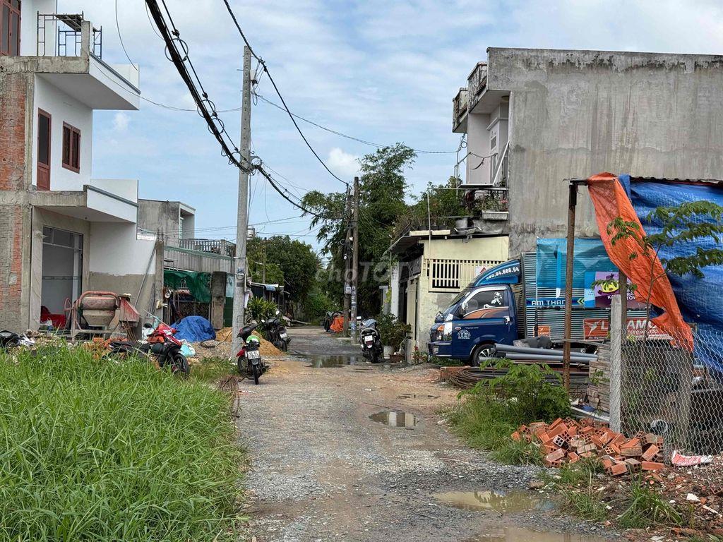 2,850 ty sở hữu lô đất 83m thổ cư, đường xe hơi vào tận cửa