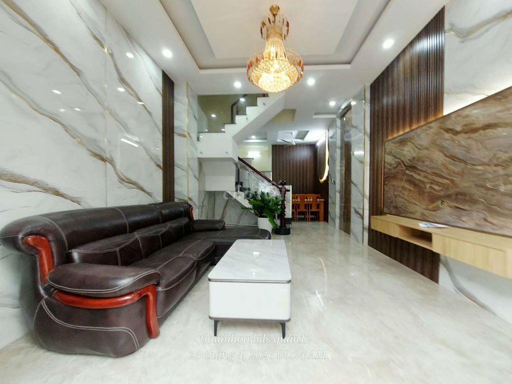 Nhà 2 lầu ngay chợ Thạnh Xuân quận 12