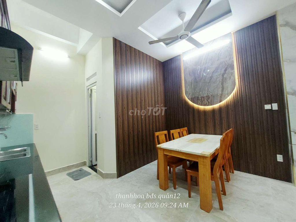 Nhà 2 lầu ngay chợ Thạnh Xuân quận 12