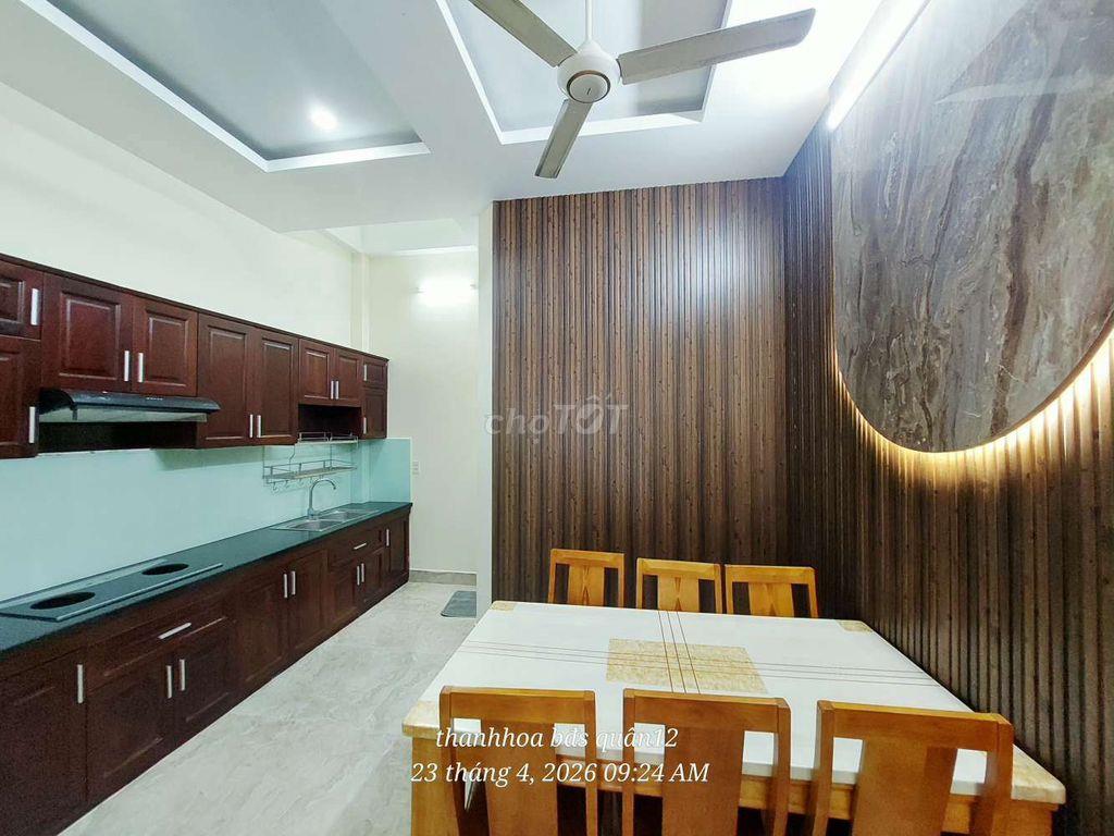 Nhà 2 lầu ngay chợ Thạnh Xuân quận 12