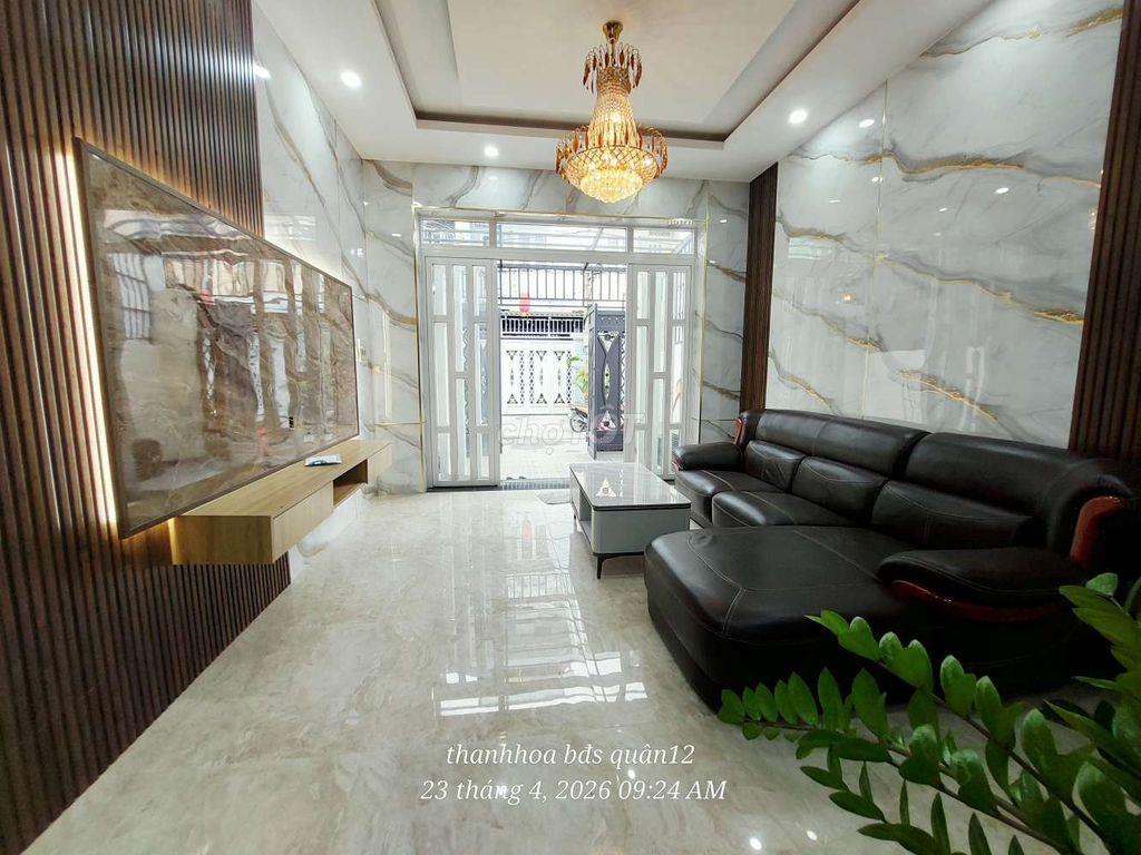 Nhà 2 lầu ngay chợ Thạnh Xuân quận 12
