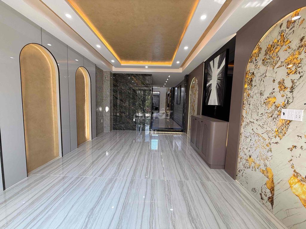 NHÀ PHỐ CÓ THANG MÁY. 6 phòng ngủ , hơn 70m thổ cư
