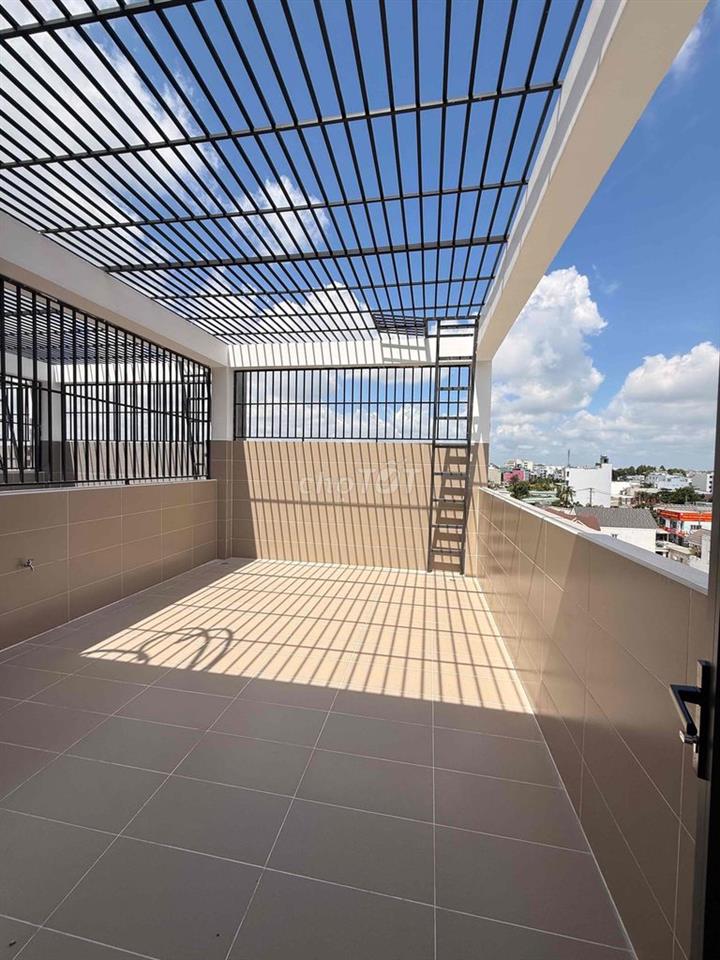 NHÀ PHỐ CÓ THANG MÁY. 6 phòng ngủ , hơn 70m thổ cư