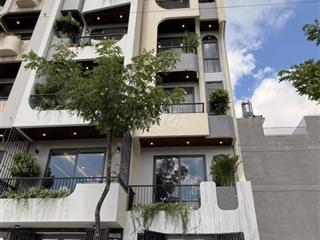 NHÀ PHỐ CÓ THANG MÁY. 6 phòng ngủ , hơn 70m thổ cư