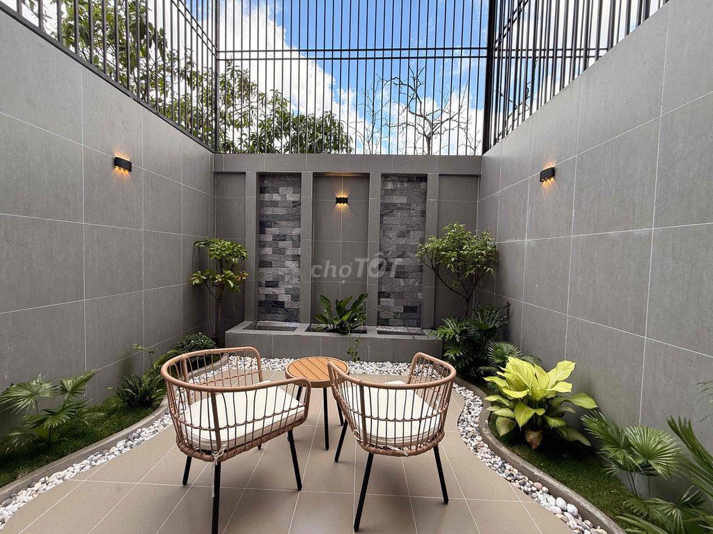 NHÀ PHỐ CÓ THANG MÁY 82M THỔ CƯ 347 M SÀN