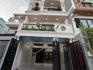 NGANG 5 M RƯỠI CÓ THANG MÁY, ĐẲNG CẤP LUCXURY