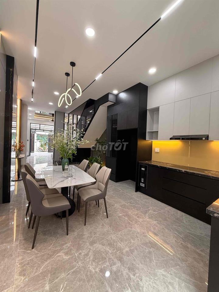 NHÀ 4 DÀI 21 NGAY CAO ĐẲNG ĐIỆN LỰC HÀ HUY GIÁP VÀ 100 M ĐƯỜNG THÔNG