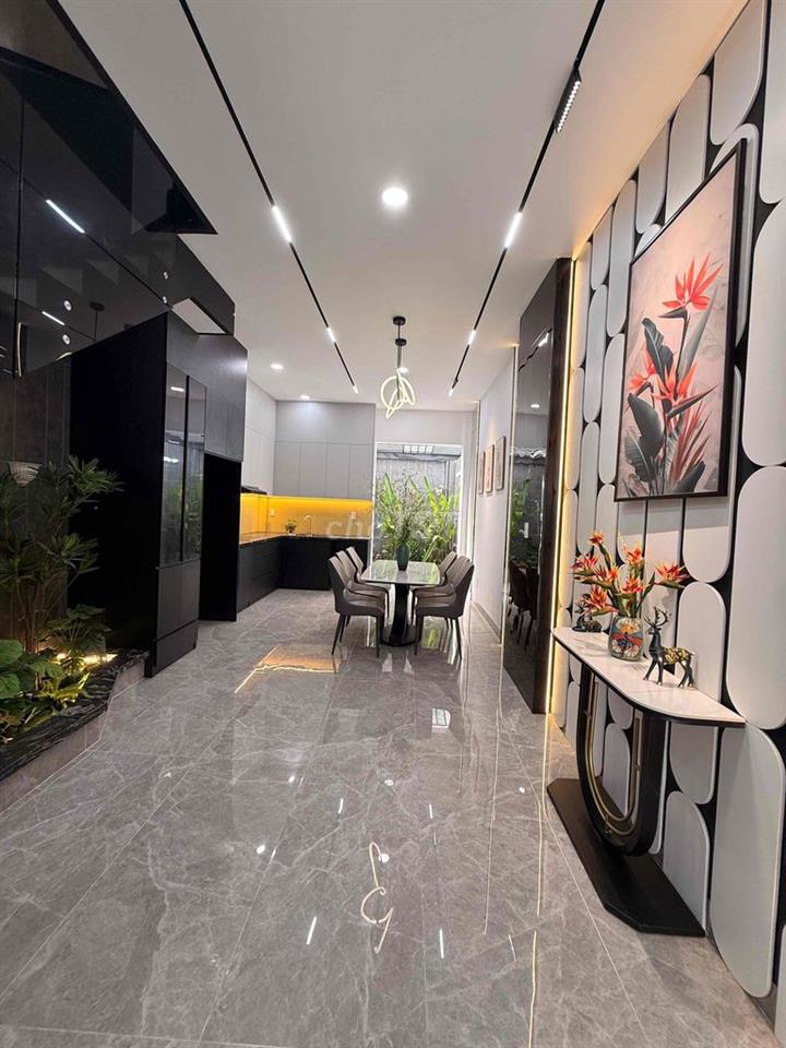 NHÀ 4 DÀI 21 NGAY CAO ĐẲNG ĐIỆN LỰC HÀ HUY GIÁP VÀ 100 M ĐƯỜNG THÔNG